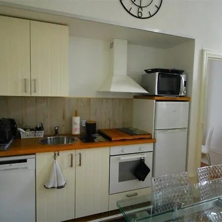 Luxueux T3 Centre-ville, 4 Pers, Proche Thermes Et Telecabine - Fr-1-313-172 Apartamento Bagnères-de-Luchon